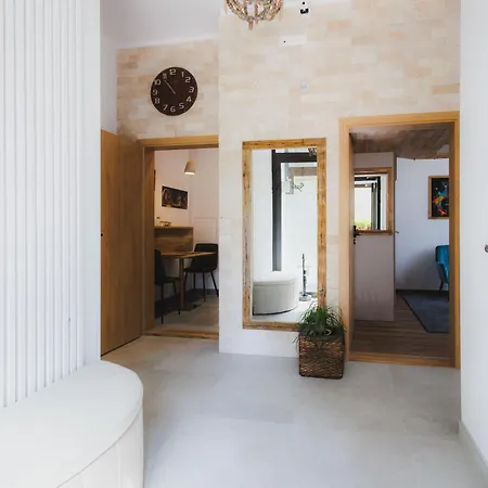 Bambi Boutique - Loftove Izby 300 M Od Centra Banskej Bystrice, Self Check-in