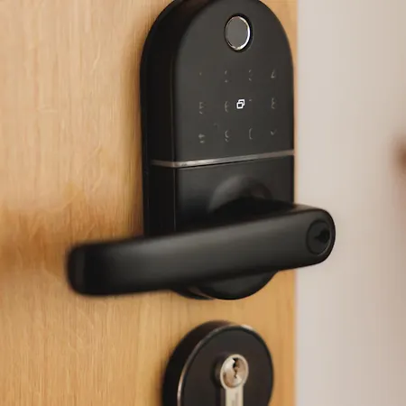 Bambi Boutique - Loftove Izby 300 M Od Centra Banskej Bystrice, Self Check-in Homestay Banska Bystrica