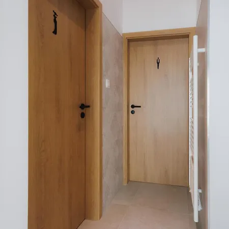 Homestay Bambi Boutique - Loftove Izby 300 M Od Centra Banskej Bystrice, Self Check-in Banska Bystrica