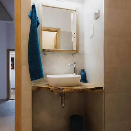 Bambi Boutique - Loftove Izby 300 M Od Centra Banskej Bystrice, Self Check-in Banska Bystrica