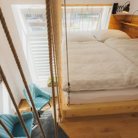 Bambi Boutique - Loftove Izby 300 M Od Centra Banskej Bystrice, Self Check-in * Banska Bystrica