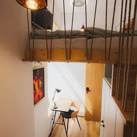 Bambi Boutique - Loftove Izby 300 M Od Centra Banskej Bystrice, Self Check-in *